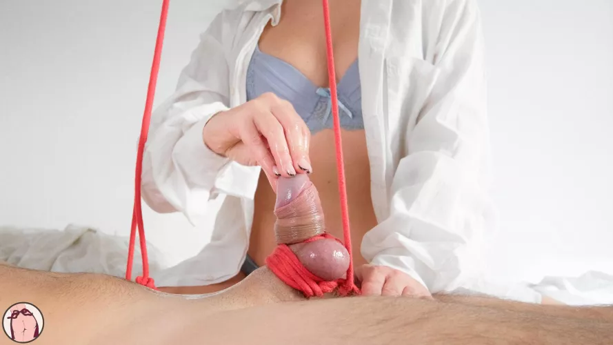 [domme] I think that your dick is prettier like this by parannanza