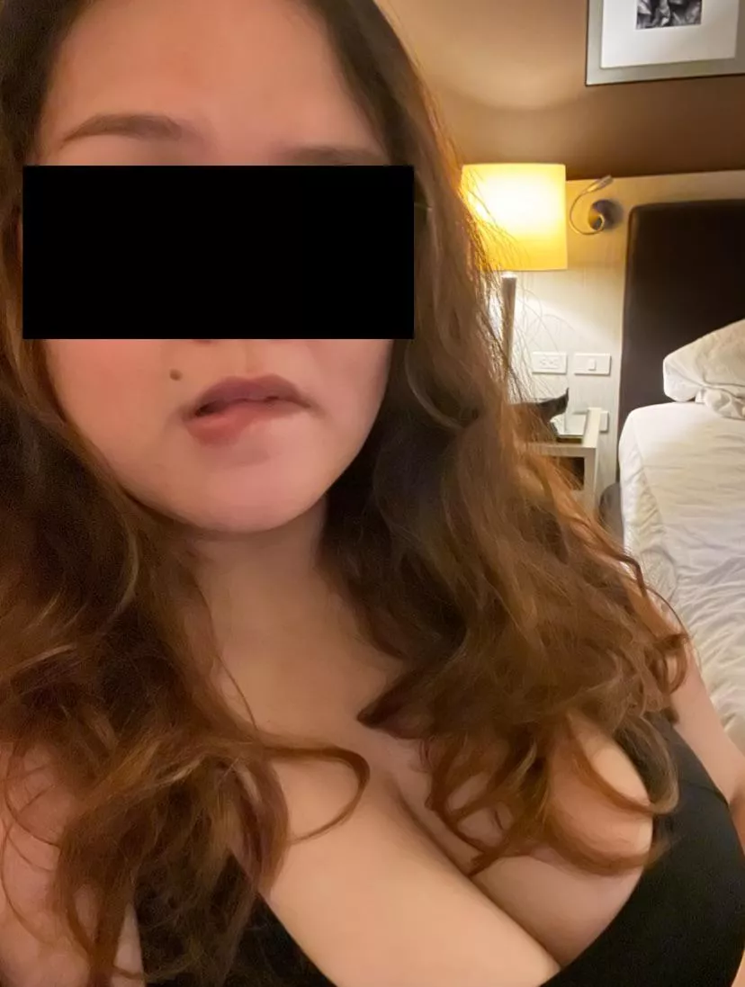 (f) I’m the luckiest man alive to be married to this nympho. posted by clairedoy