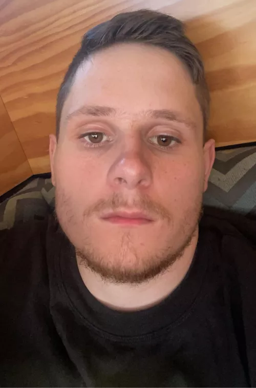 Feeling a bit lonely, anyone wanna chat? by Jaylang201