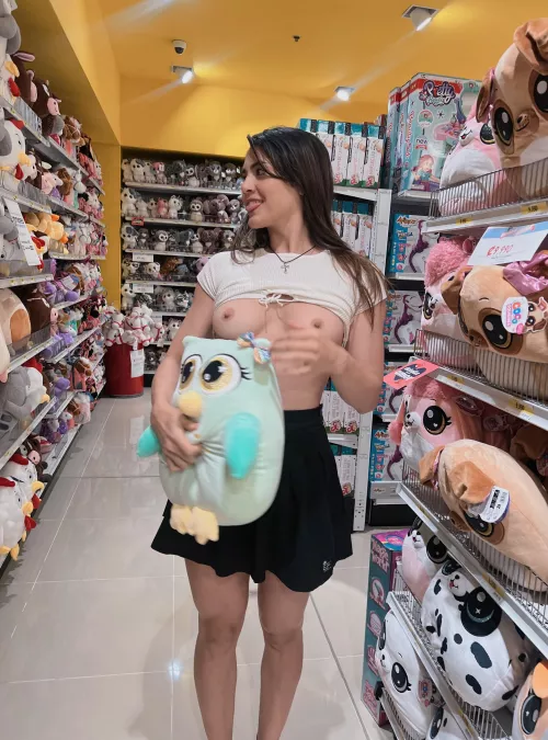 Flashing everywhere by Fruity_pebble_s