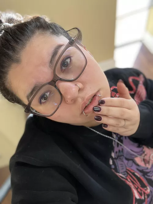 Good morning, do you like berry colored nails? by QueenMae_