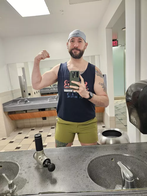 Happy Monday stud. You're gonna have an amazing week. I can feel it. by Ok-Property-2949