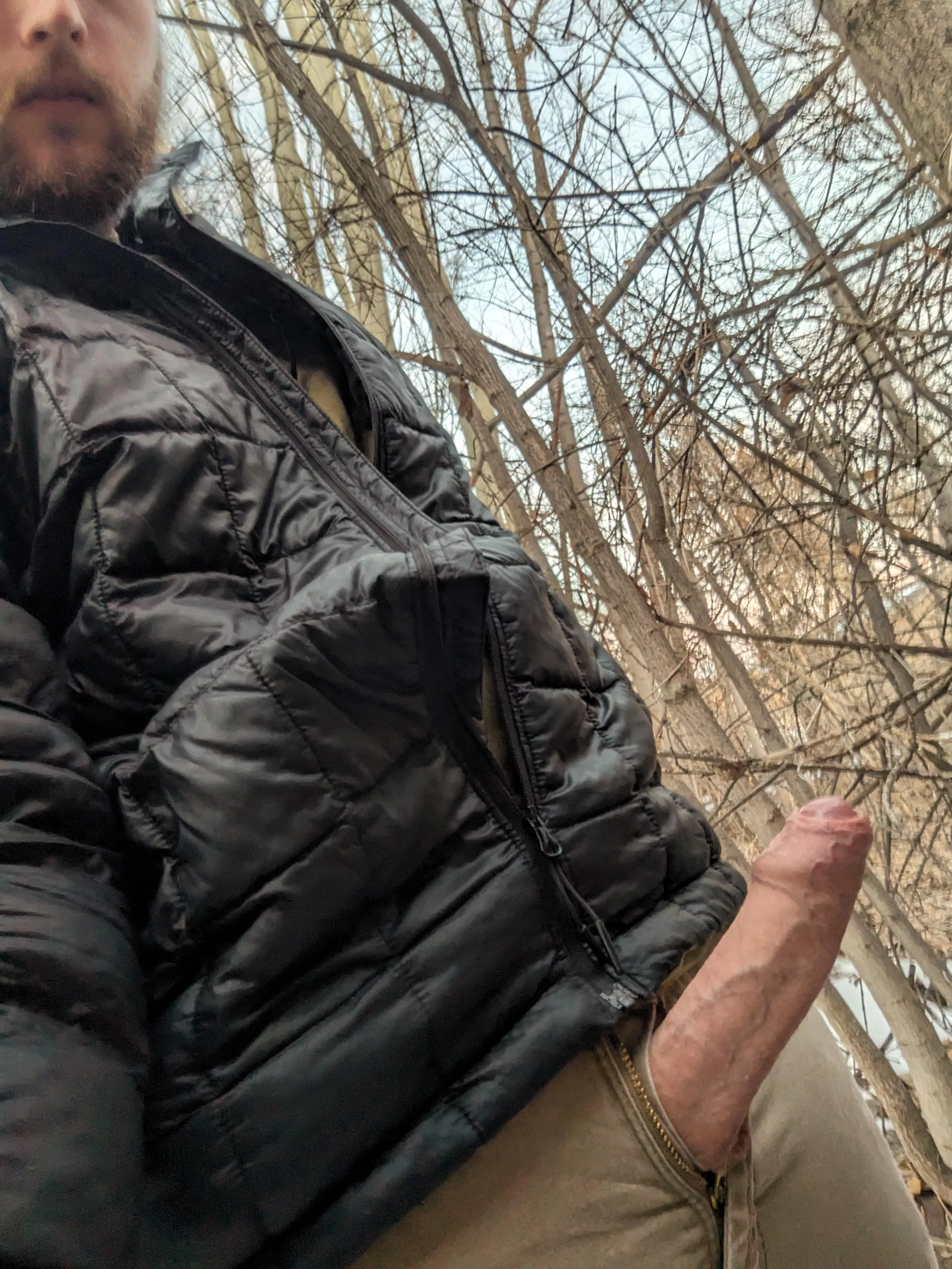 Howdy from an uncut American posted by Livedlikelarry