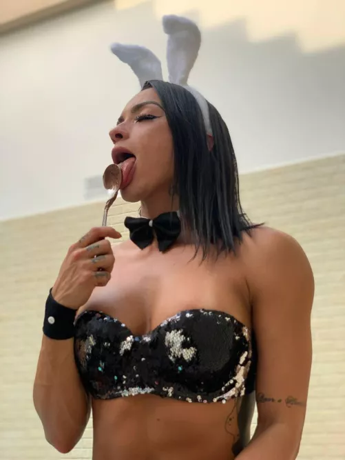 I already have chocolate but I still need a carrot by kfeaz_br