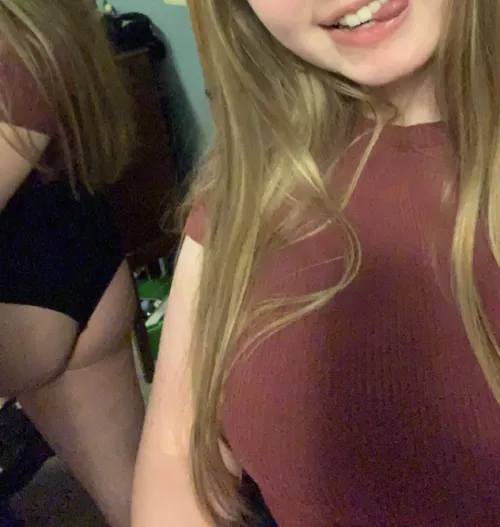 I need sluttier clothes for you by Skiestormz