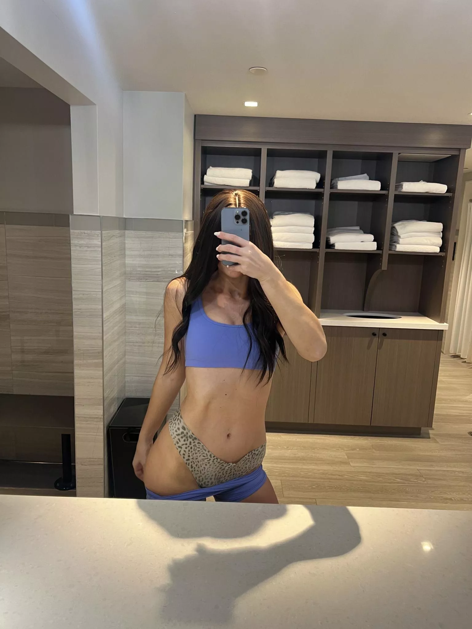 I wish the hot guys at my gym had the same confidence as the guys here [F] posted by labeloiseau