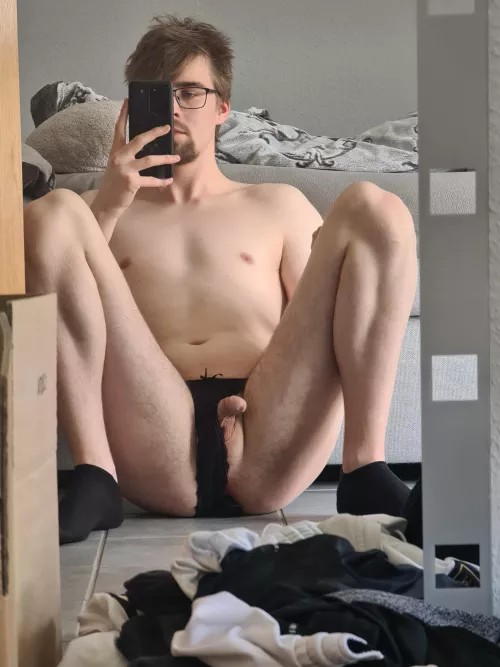 In need of humiliation by hallo1691