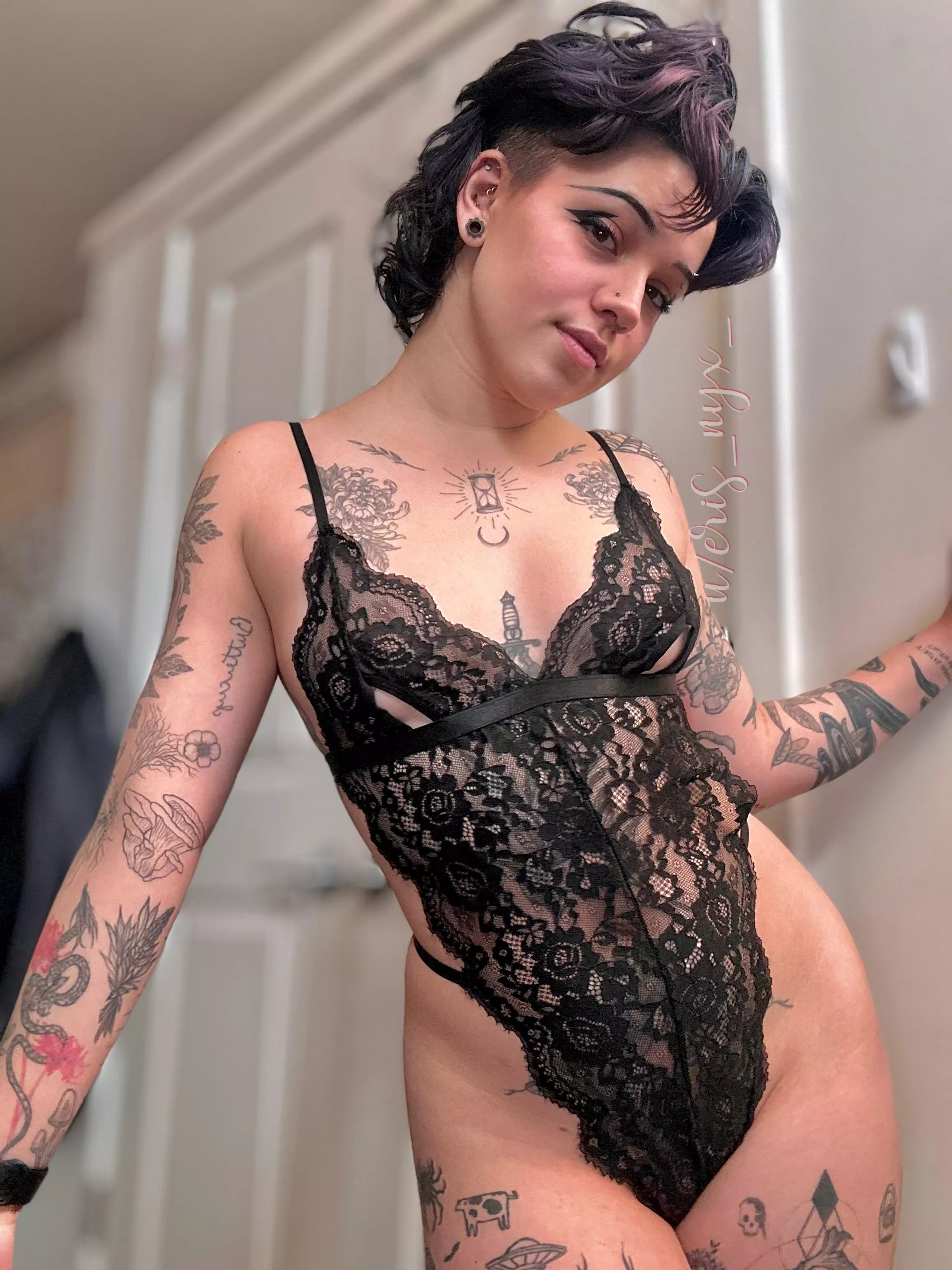 In the mood to be put in my place... any takers? posted by eris_nyx_