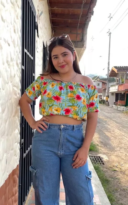 Is this too sexy for school outfit posted by bradisongchw