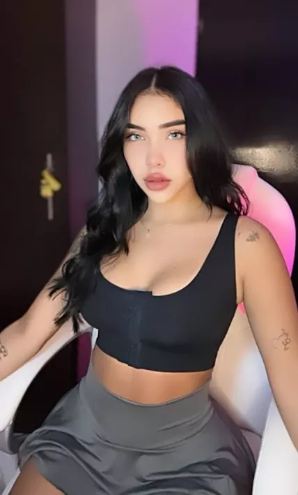 IUTR stunning posted by triuneSixties60