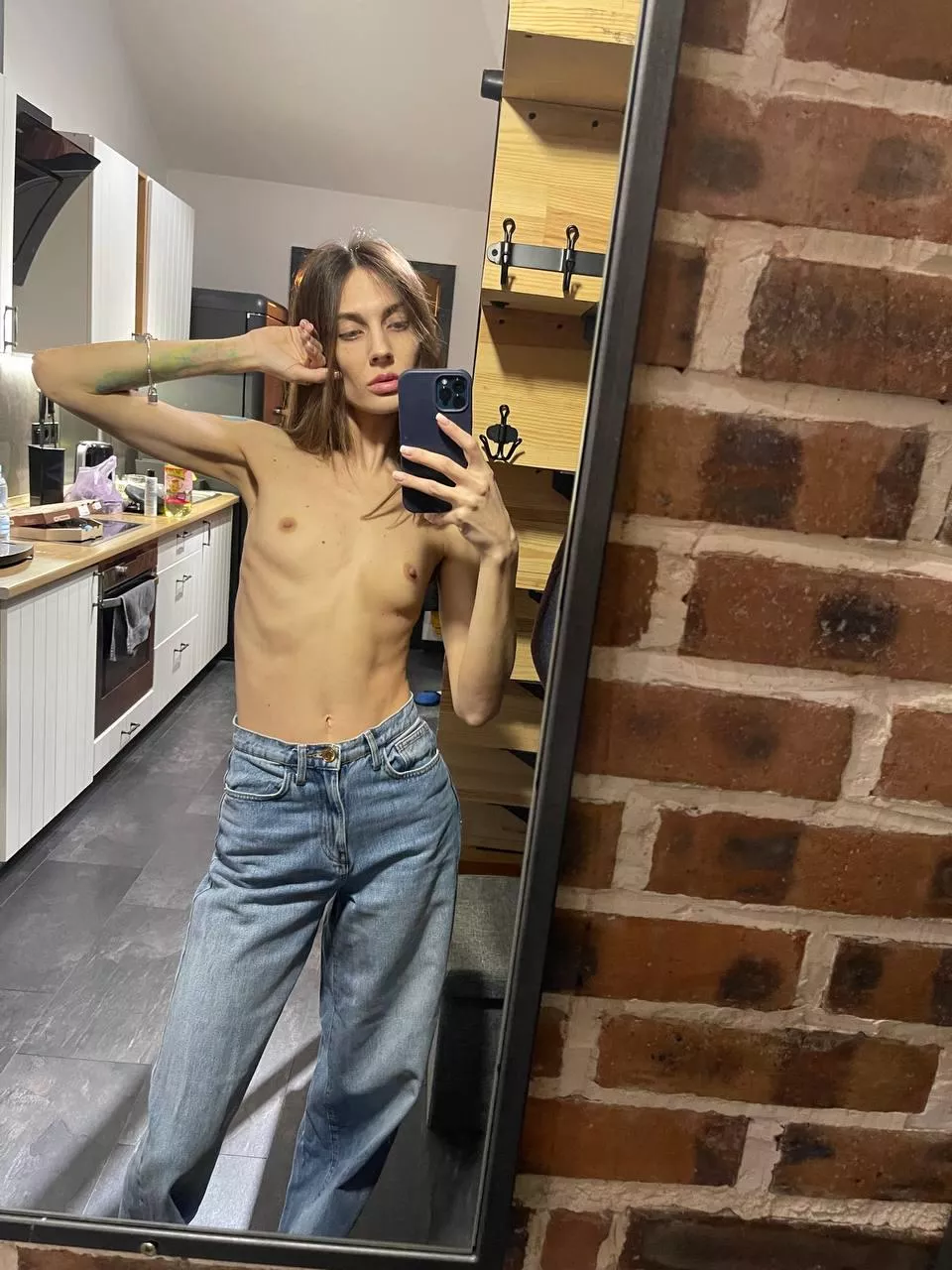 Just me and my cute tits posted by mombunnie