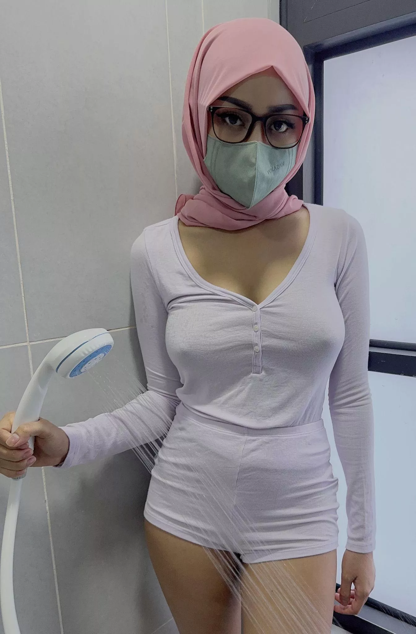 Just showered, feeling refreshed. posted by corrossismz