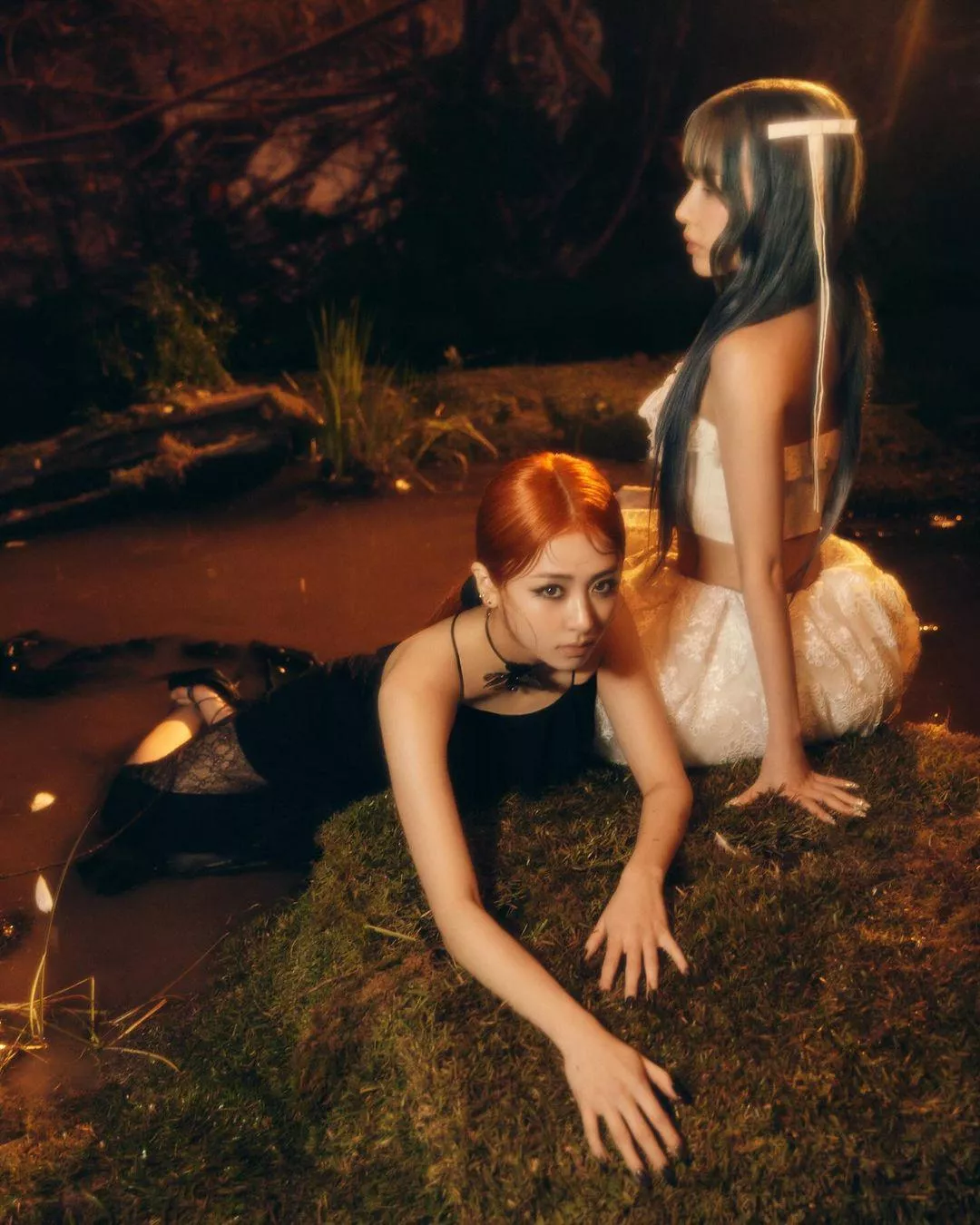 LE SSERAFIM - Yunjin & Sakura posted by donaskmygf