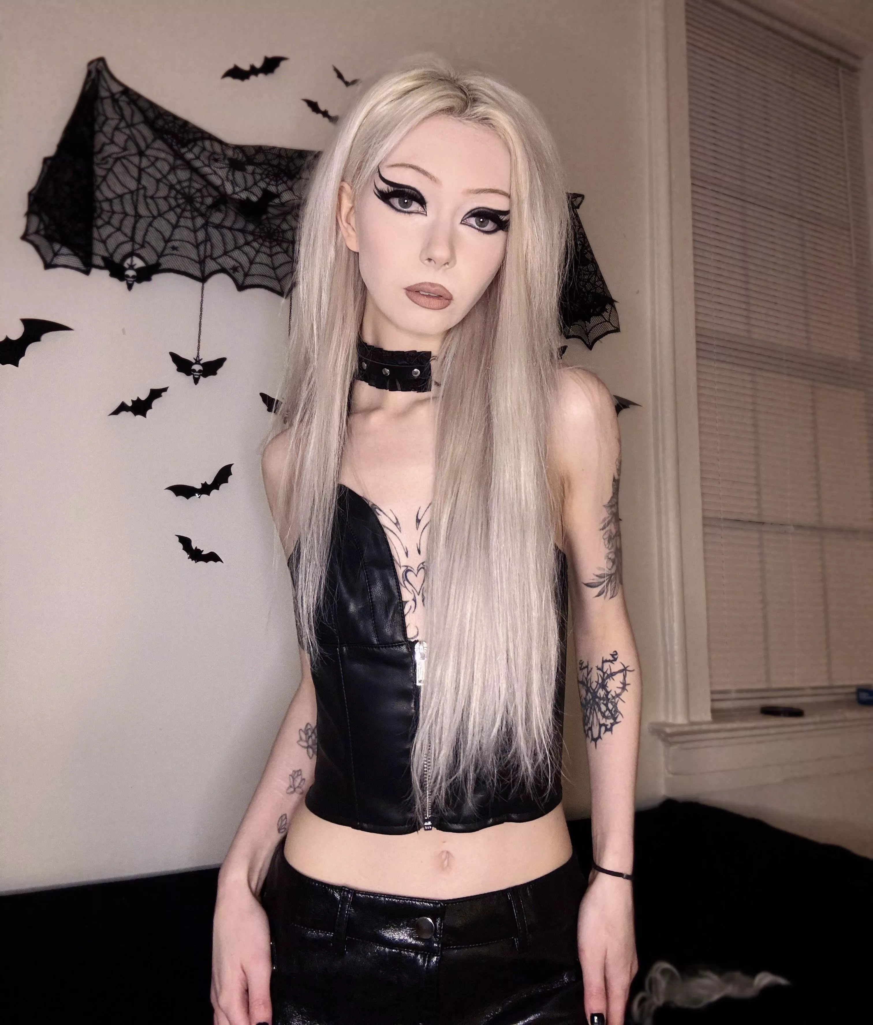 leather loving posted by lucy_fairy__