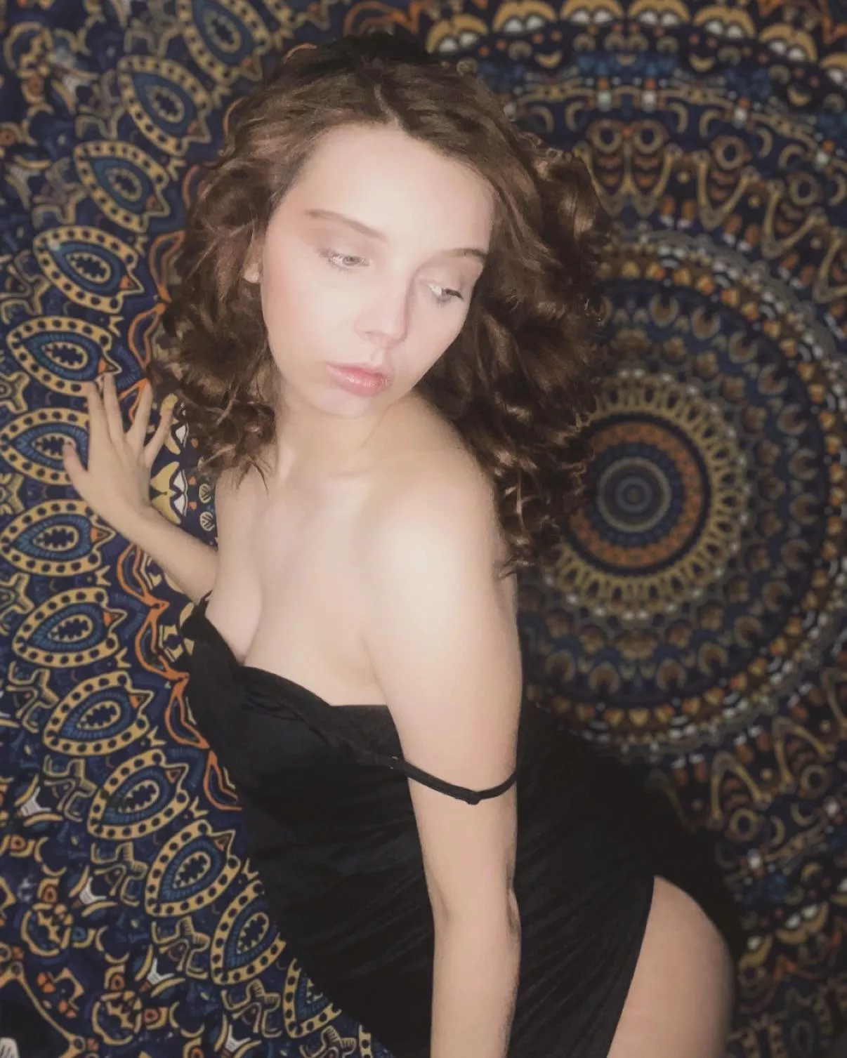 Let me be your sexy pregnant slut daddy 🥹🥵 posted by xoxohoneybbyg