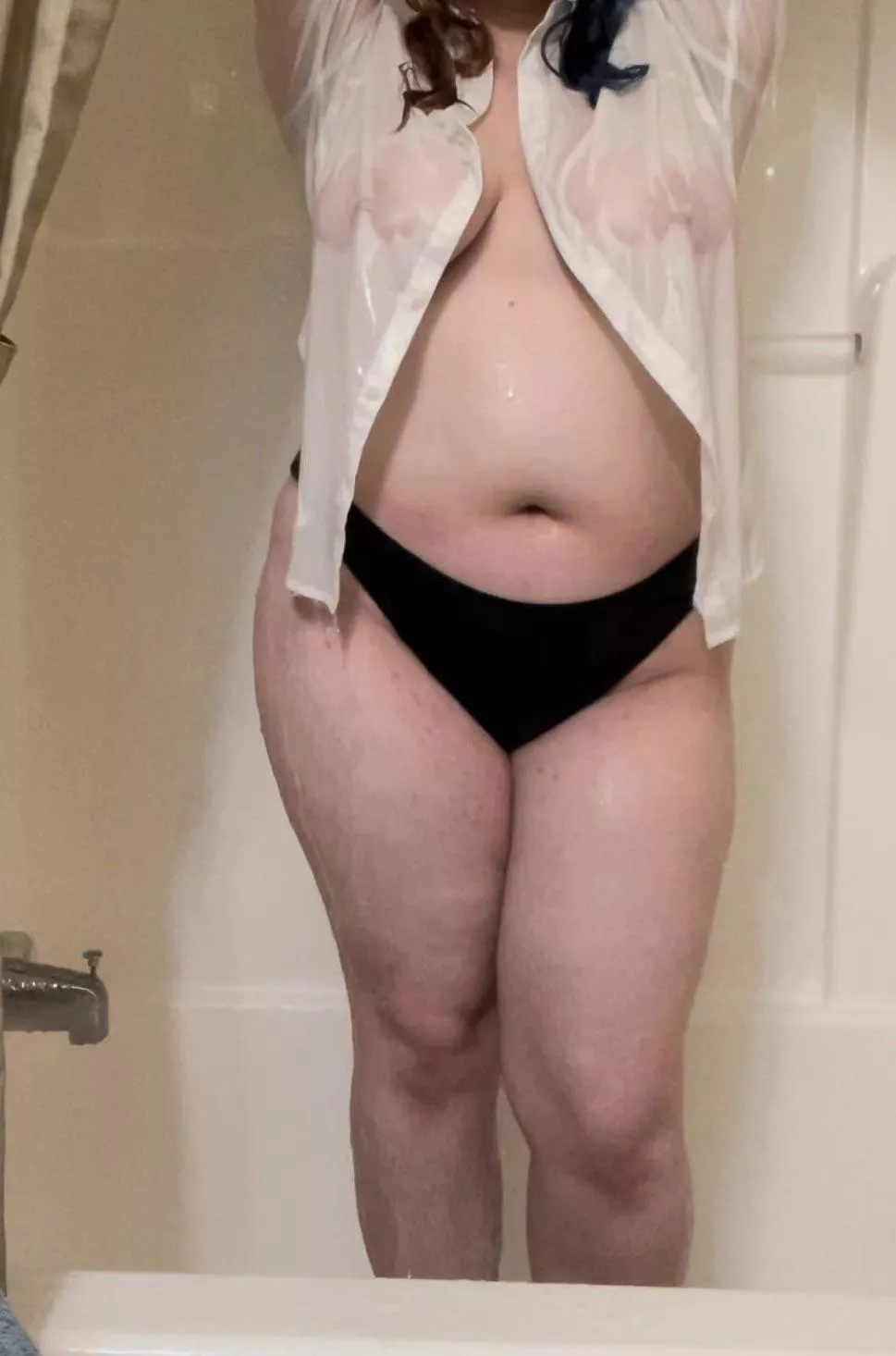 Let’s take a steamy shower while we fuck all night long posted by SweetHoneyTree