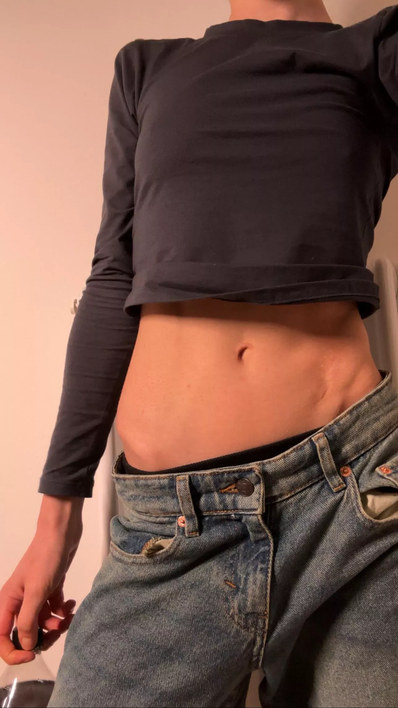 Love low waist jeans posted by ClaraNekoo