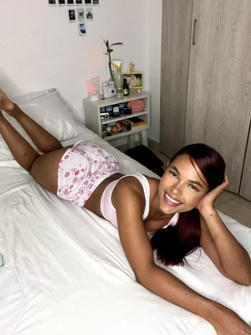 My smile or my booty which is more sweet by Dreamy_Duchess