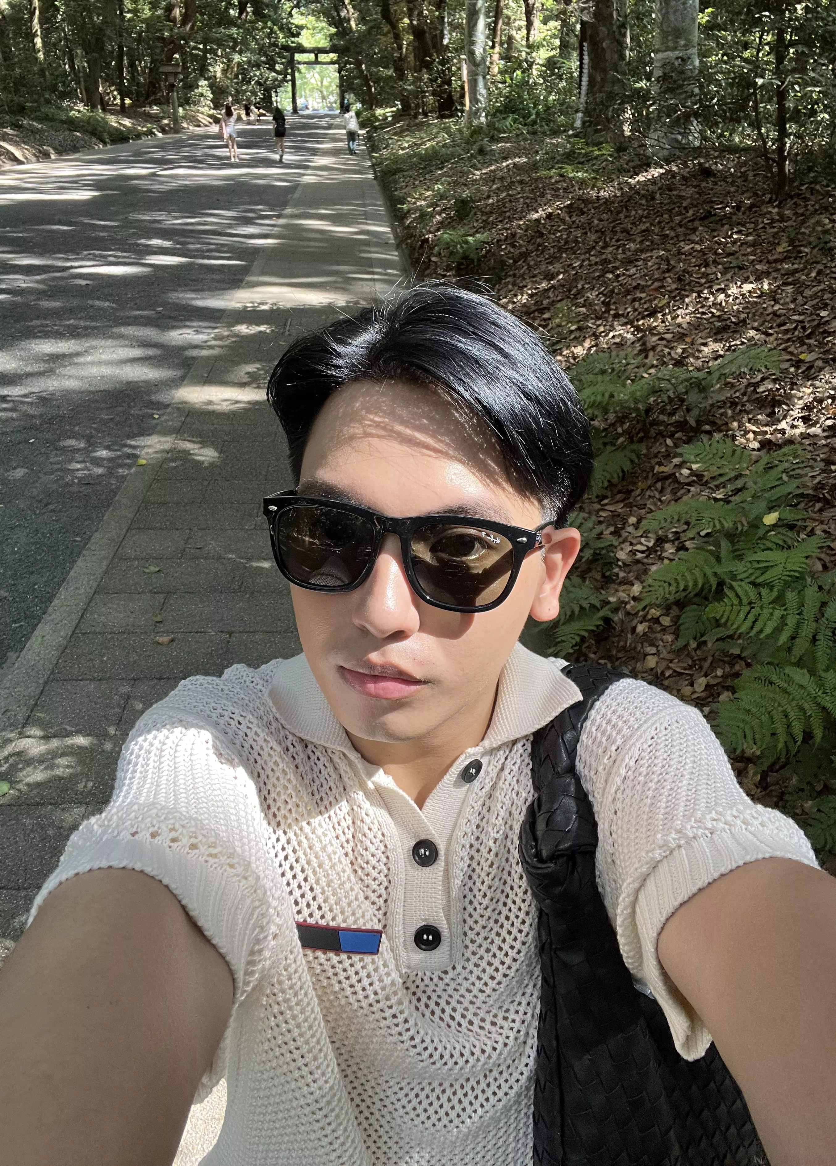 natural lighting >>> posted by salmonceviche