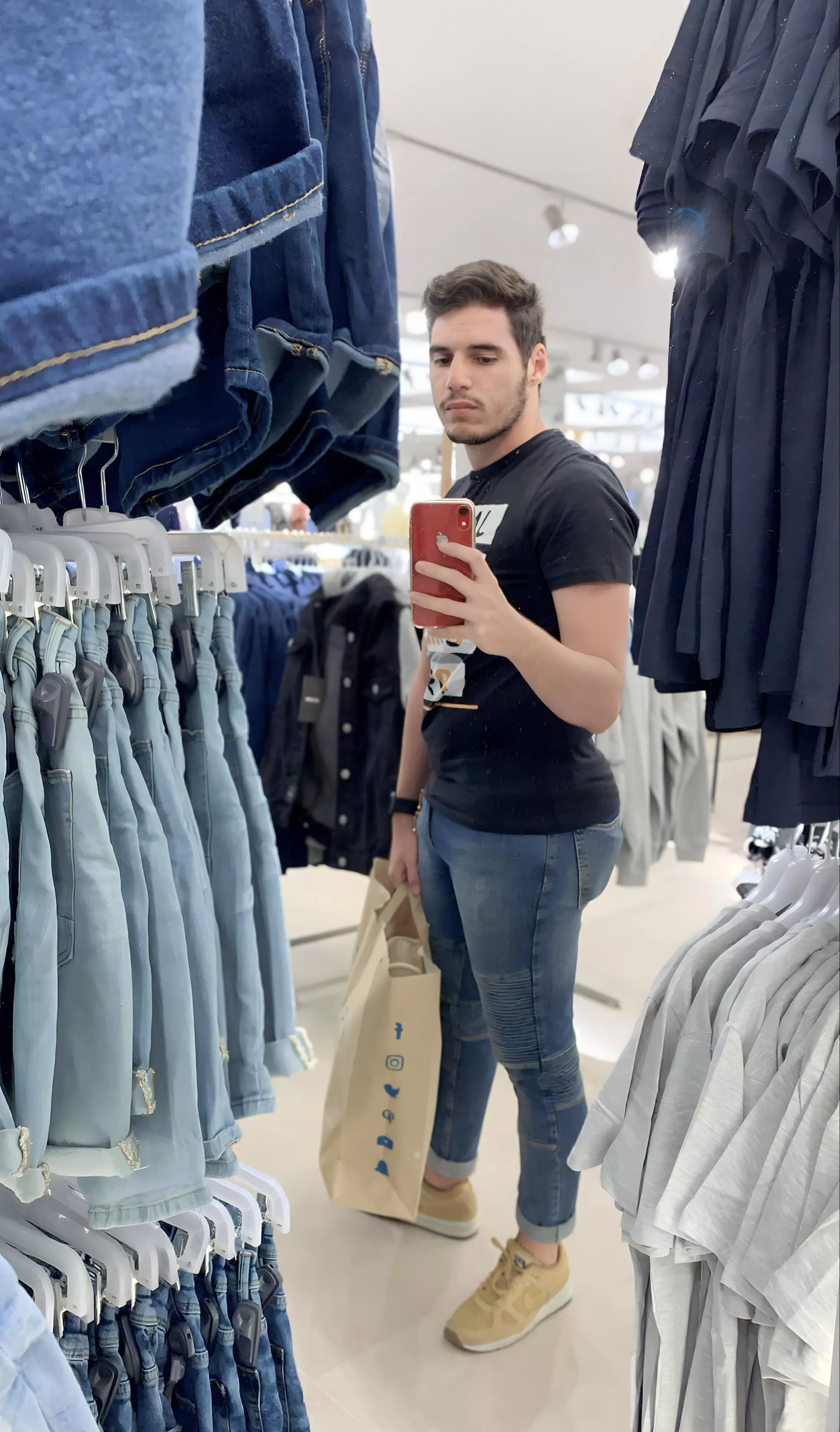 Need anything from the mall? posted by TotallySpy_13