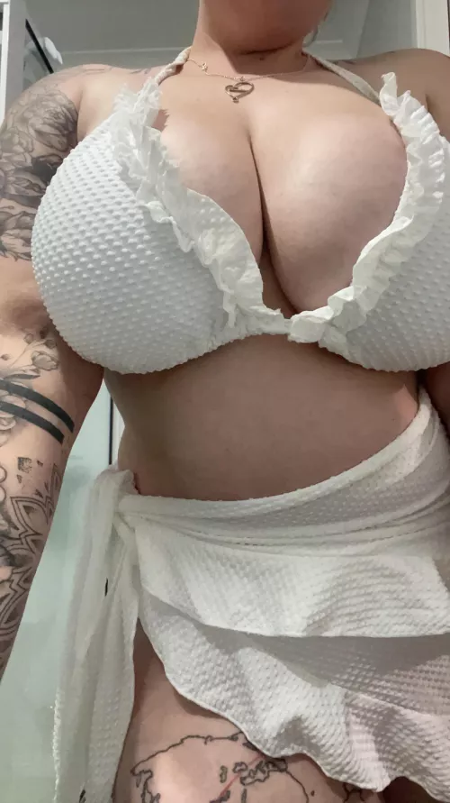 New swimsuit for my holiday ☀️ by Hot-Definition-3496