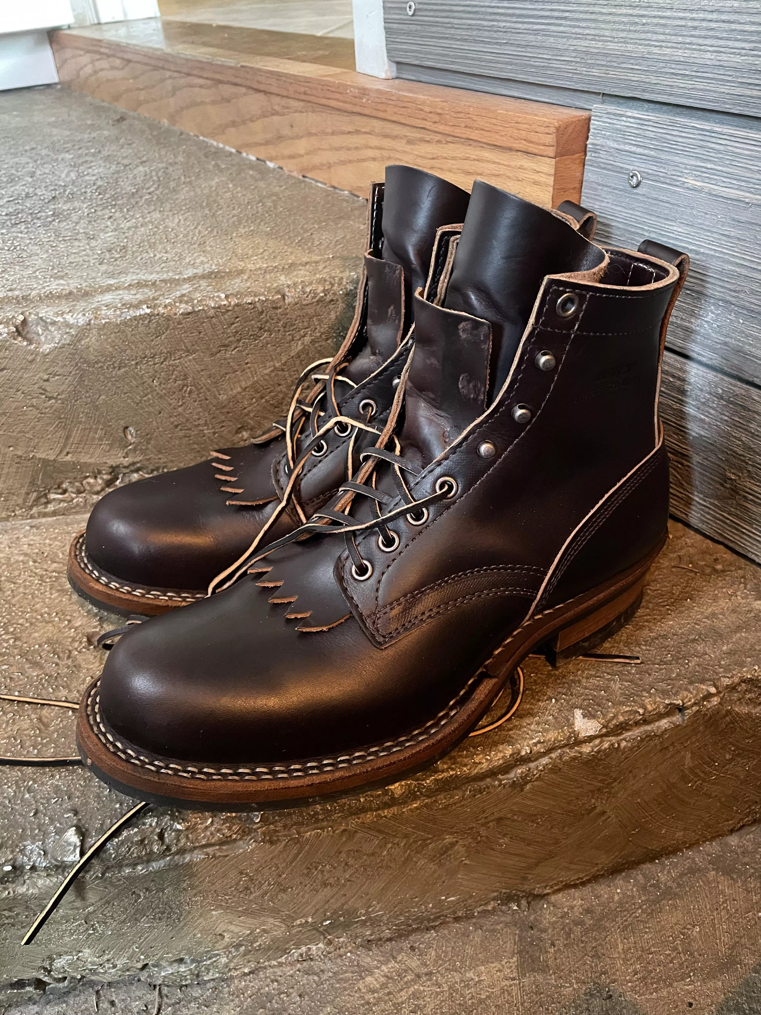 New White’s Cruisers question, what are the top eyelets for? posted by waitses