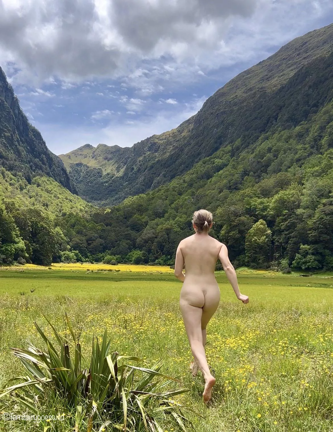 Nudist (oc) running in paradise posted by Fernfairygoeswild