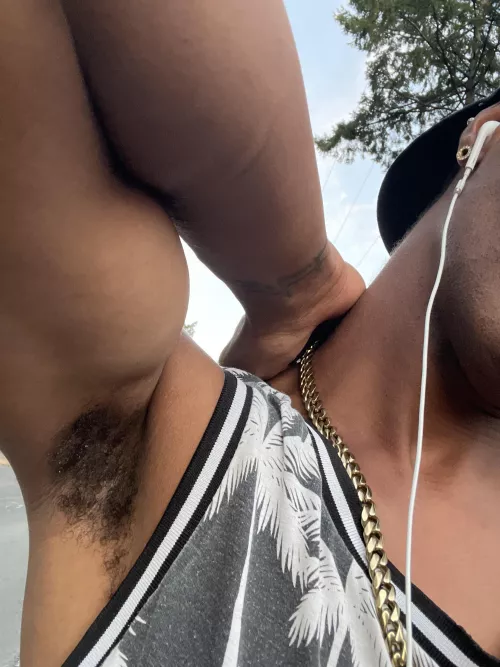 Post jog. Who’s taking a whiff? by maskedhershey