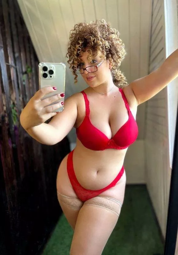 Red is my favorite posted by iiifrankii