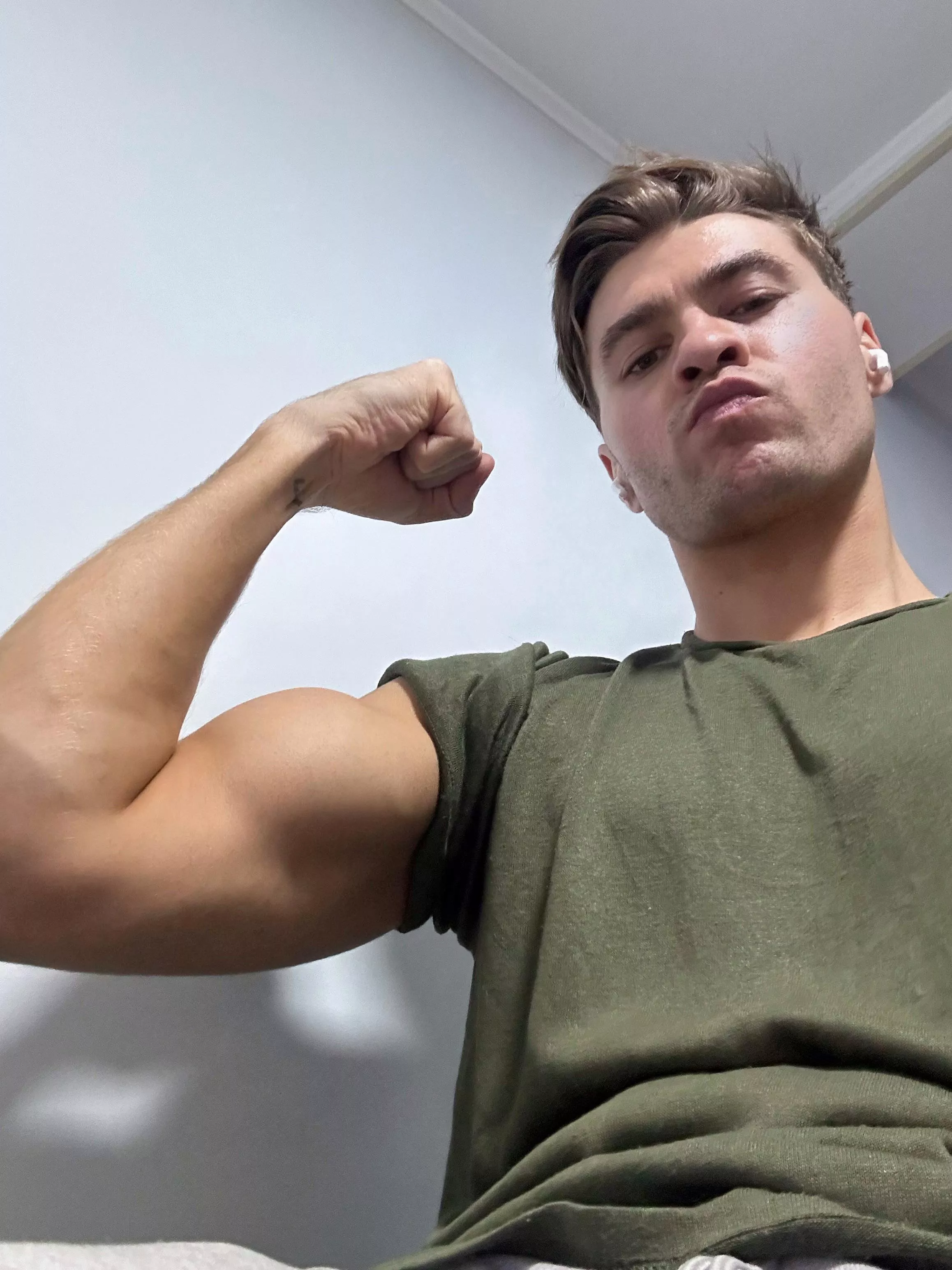 Smooth and hard posted by BigxDanny