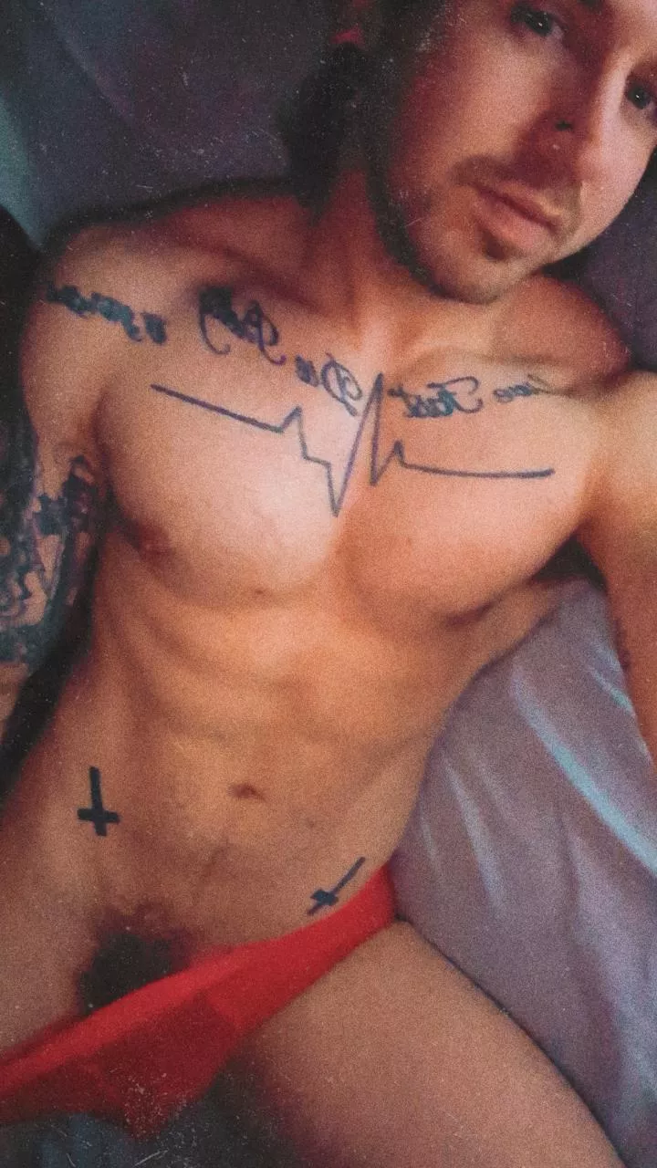 Something to start your day off right 🖤 posted by MaxxxDiamonds