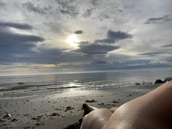 The Sun occasionally makes an appearance during winter in the PNW by archie_vanc