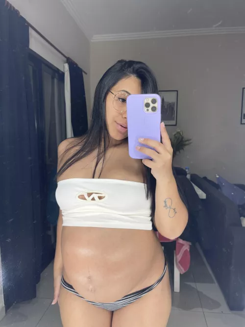 This top can only cover my breasts, my pregnant belly looks so big lol by Gilrl_latin56