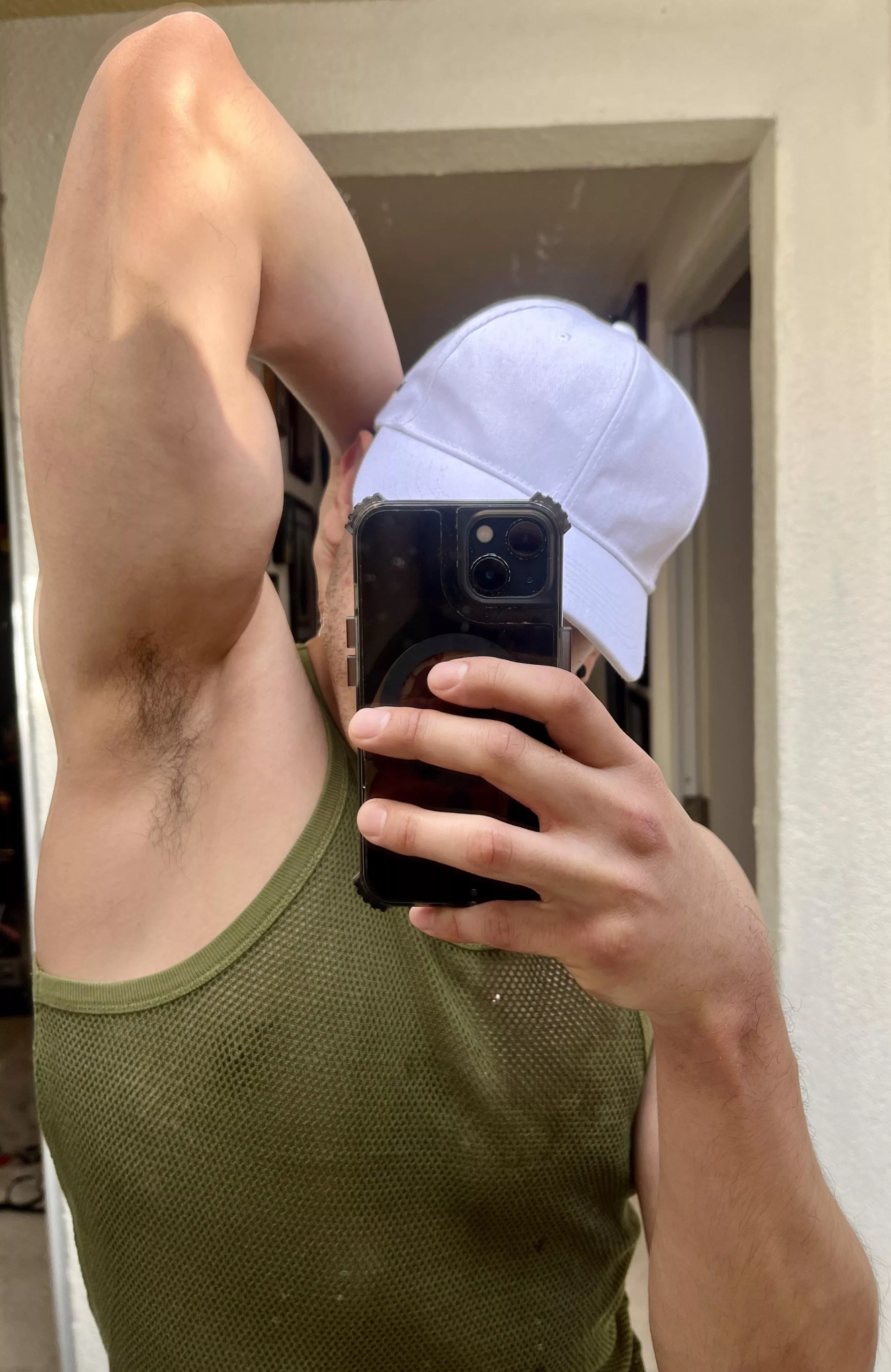 Wanna sniff ? posted by Stebvalt