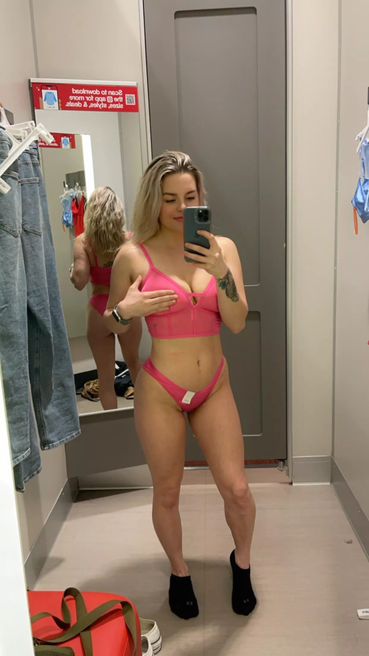 What a perfect changing room to fuck in posted by Lovemsgarner