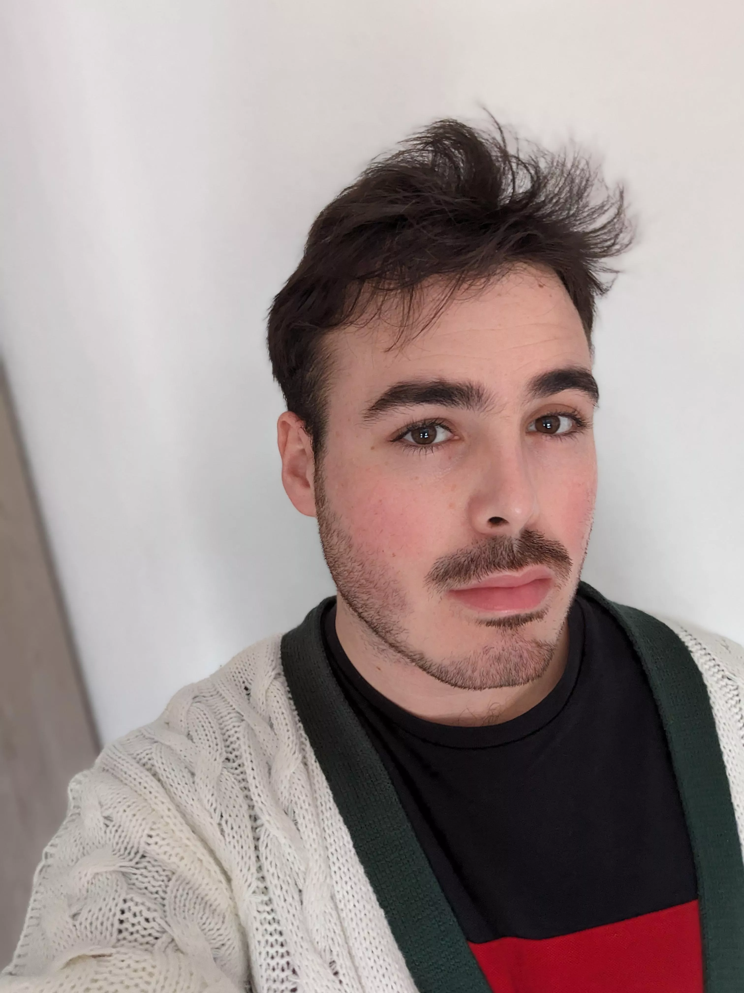 (26) I hope you have a happy Tuesday!😁 posted by Cess6697