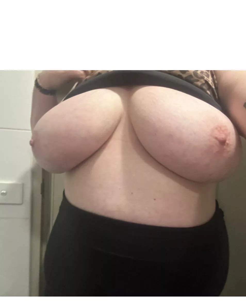 39 F curious to see what I get rated posted by Somegirlsadie