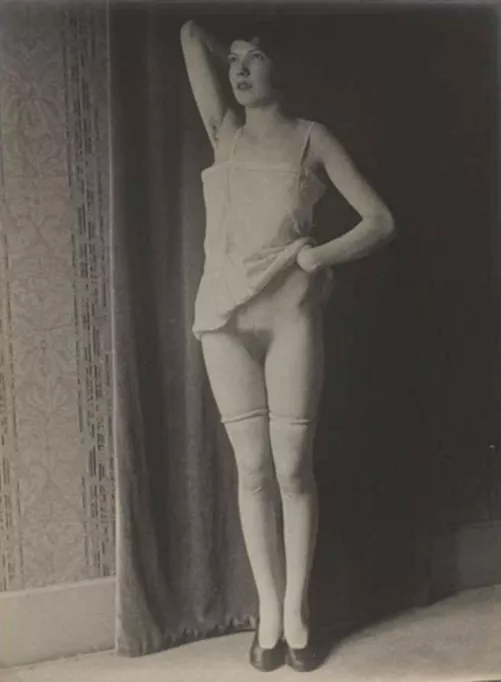 baudy flapper by Eastsidekink