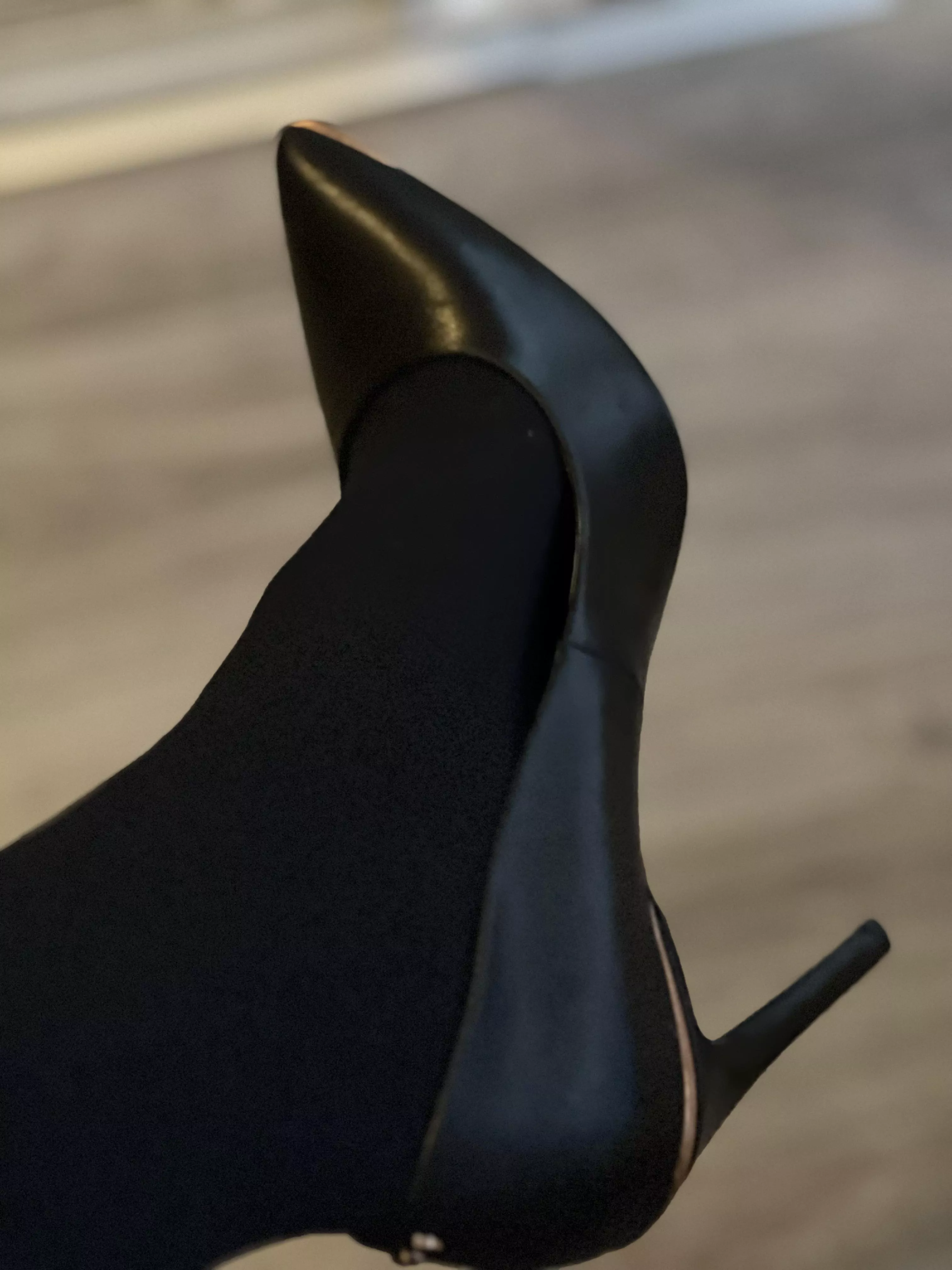 Black heels posted by Misstights