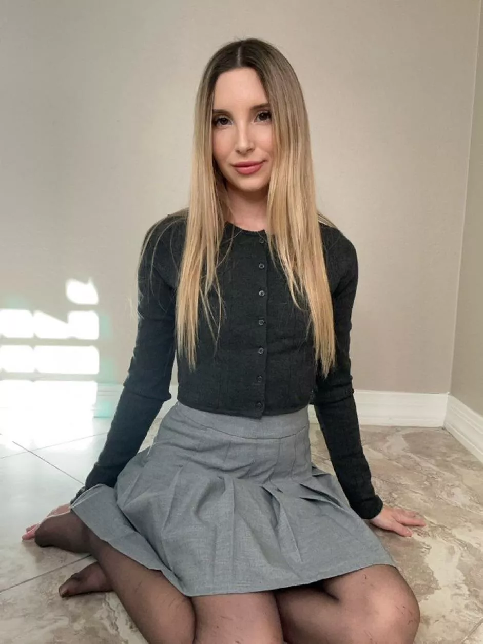 Dream girl posted by agent_zero43