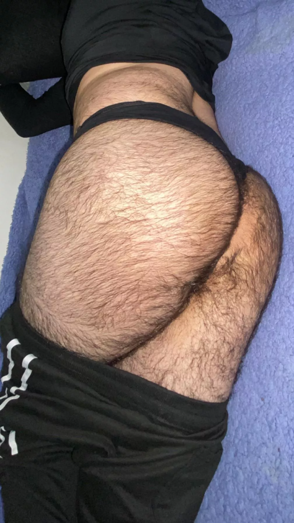 Feminine hairy [23] looking for huge cocks only, bbc++++ but not necessarily , dm for snap posted by Ok_Neighborhood_6207
