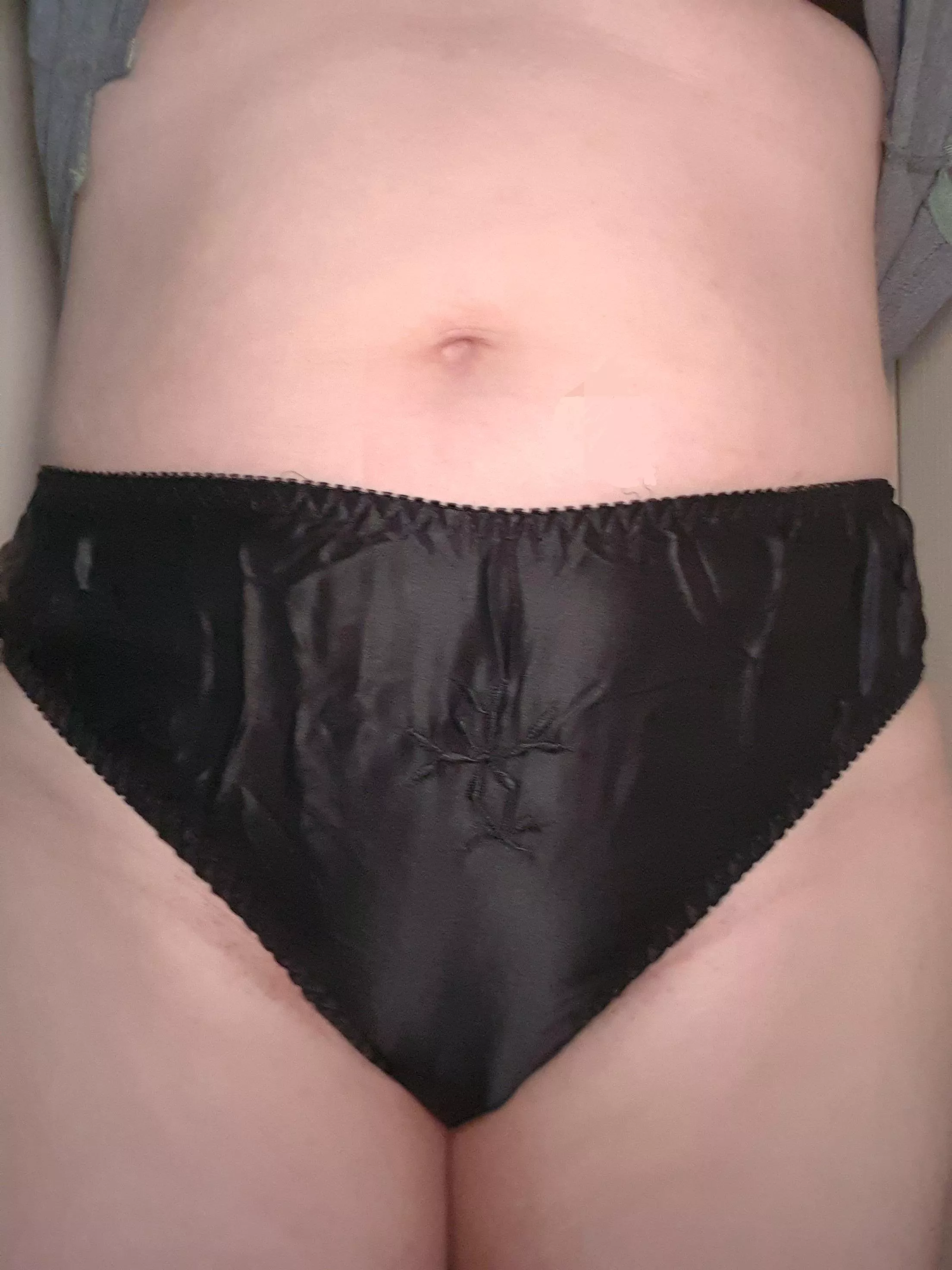 First pair I've ever owned, loving the feel of them! posted by Mundane_Song_1499