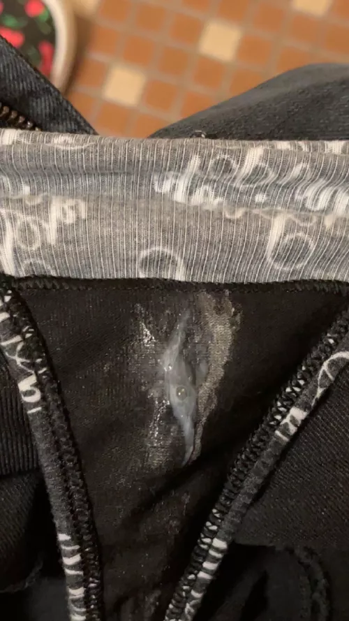 Getting close to my ovulation 🫤 by Sensual_used_panties