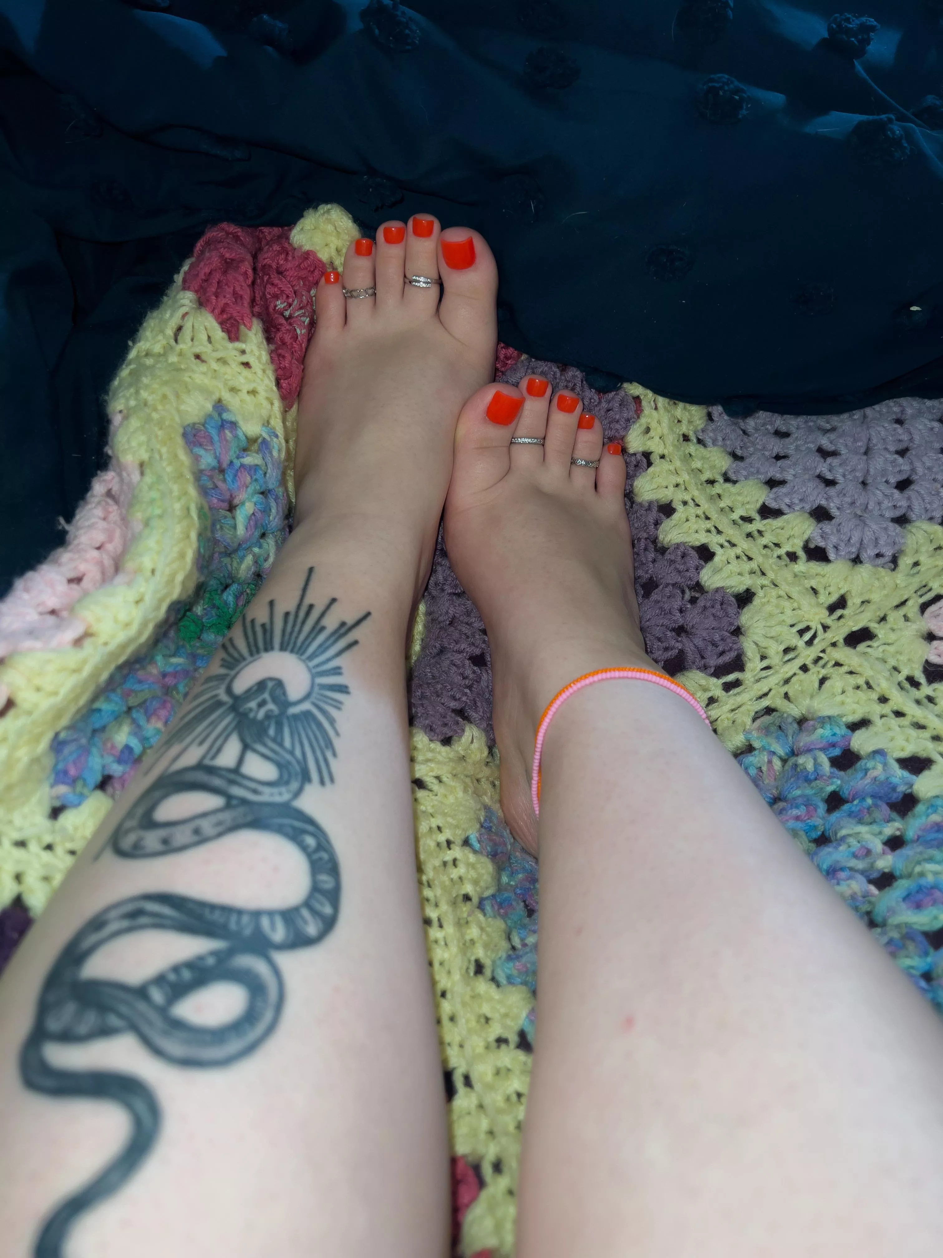 Good morning and happy Tuesday- let my smooth feet bless your day💋 posted by Ill_Establishment688