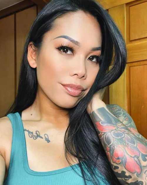 Gorgeous mixed Asian babe ❤️ your thoughts? WWYD? by Skelldavids