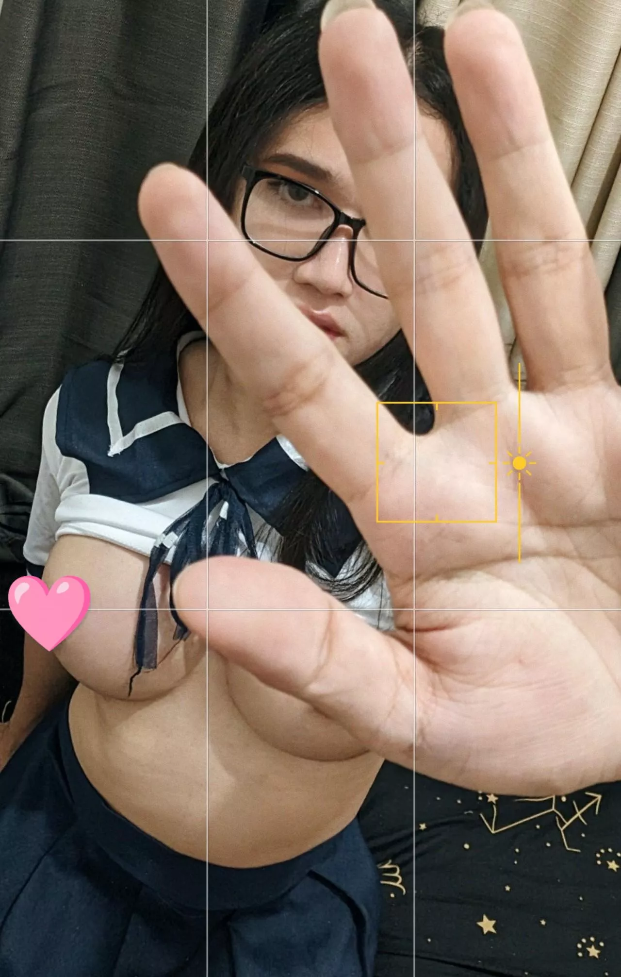 Hands gone wild [t] posted by sachi_cake