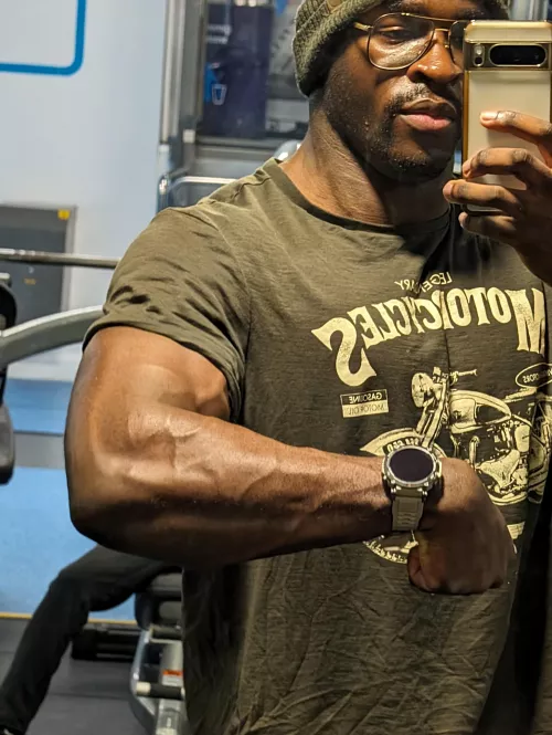 Hey folks! Here some more of my forearms by Drhawhaw