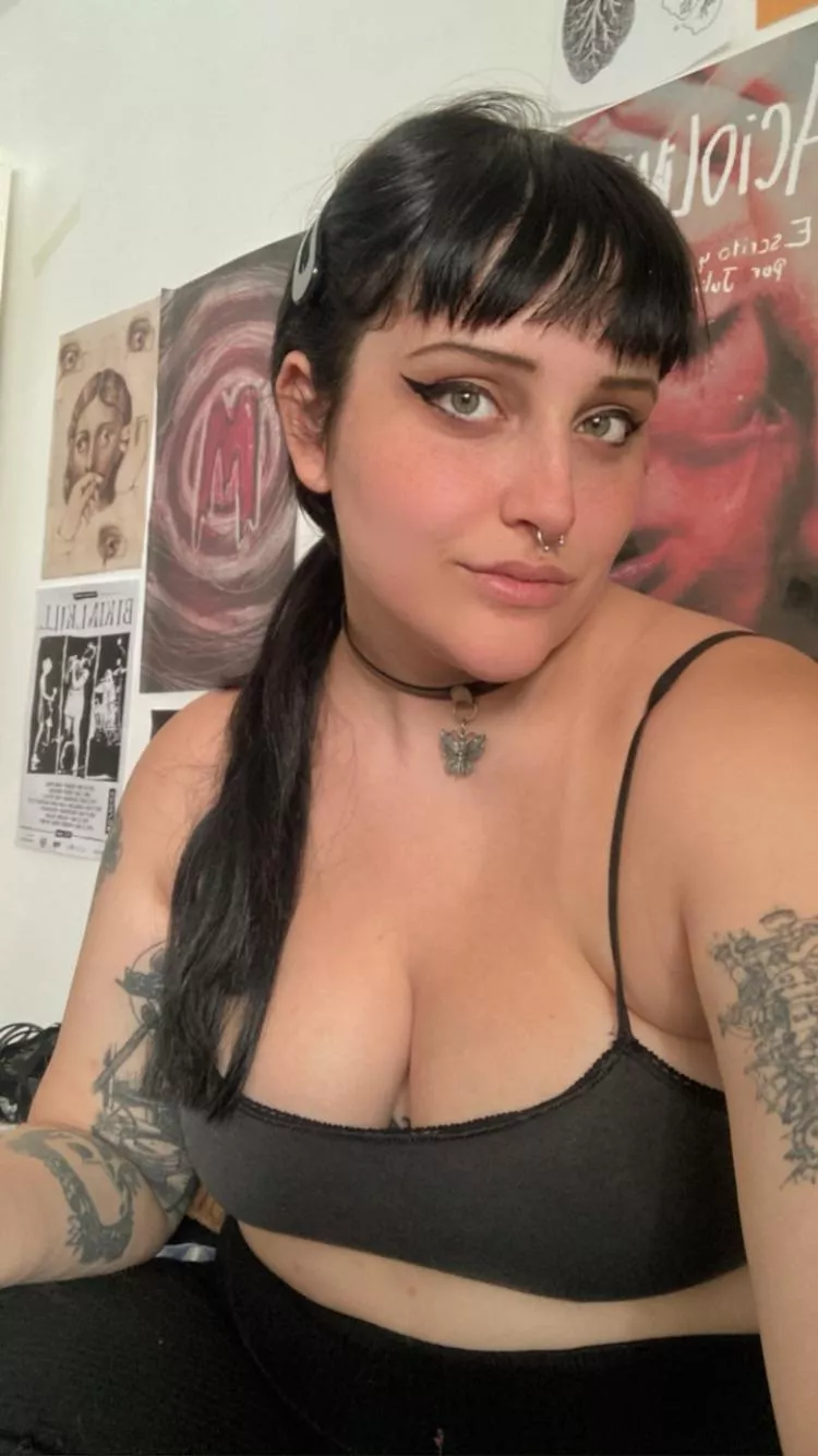 Hiii posted by julsssssssssssss