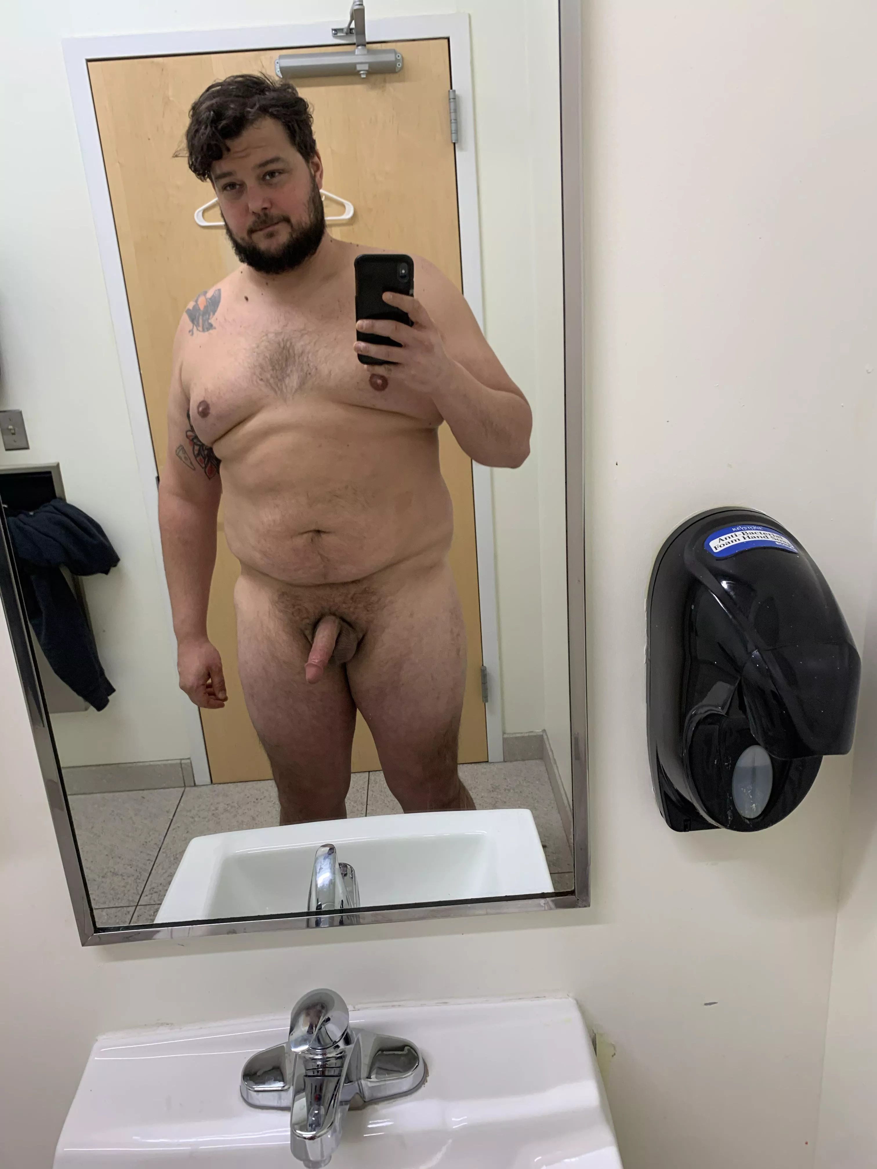 I could use a distraction posted by lotiroafuera