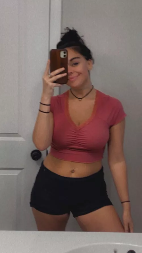 i like the way my curves look these days by bangbangreign21